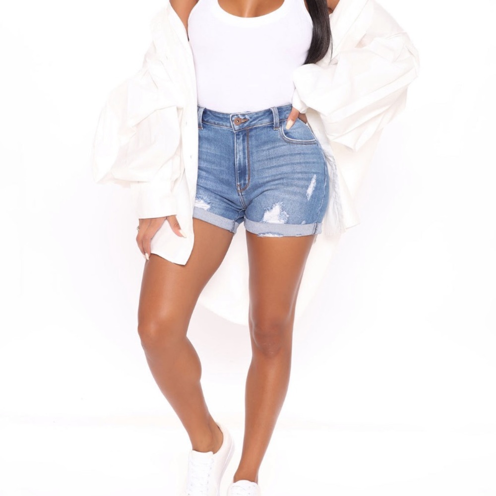 Rollin' Up Stretch Ripped Denim Shorts - Medium Blue Wash